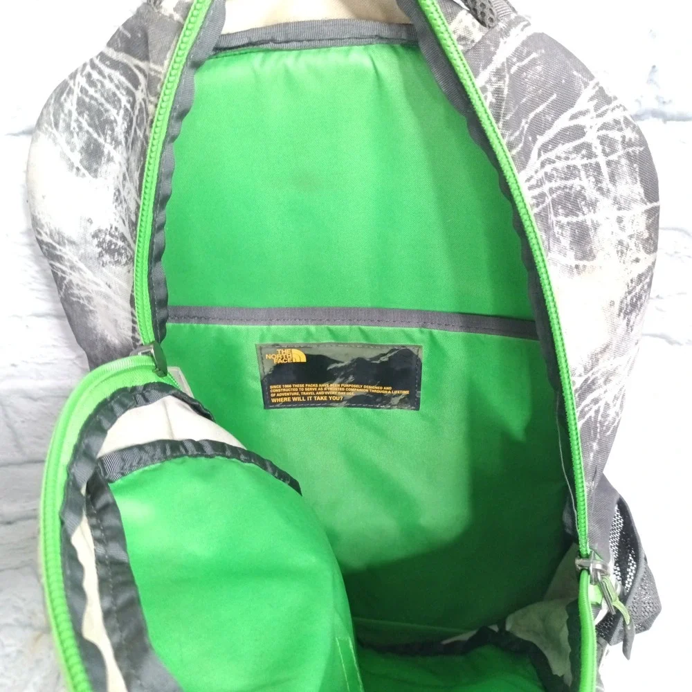 The North Face Vault Backpack Grey Green Tree Camo FlexVent Daypack s9